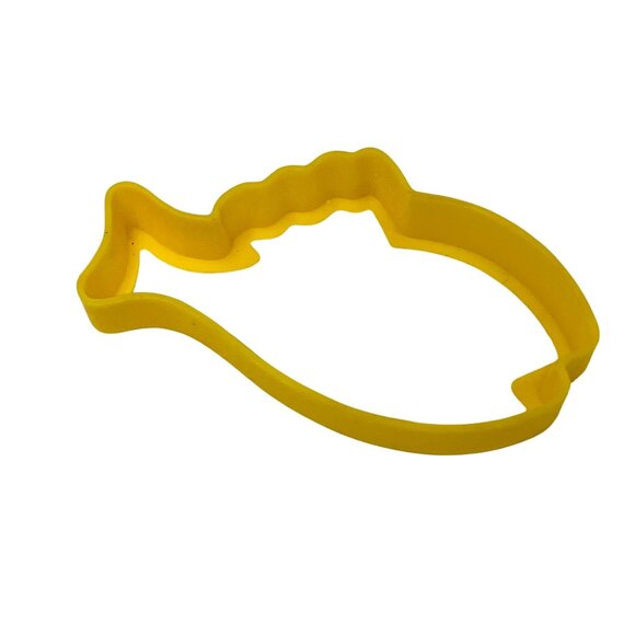 Yellow Fish-Shaped Plastic Cookie Cutter For Baking & Crafting Vintage - Picture 4 of 4